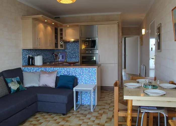 Port-La-Nouvelle - Appartement Traversant 6 Couchages Avec Balcons, Parking Et Proche Plage - Fr-1-229C-47