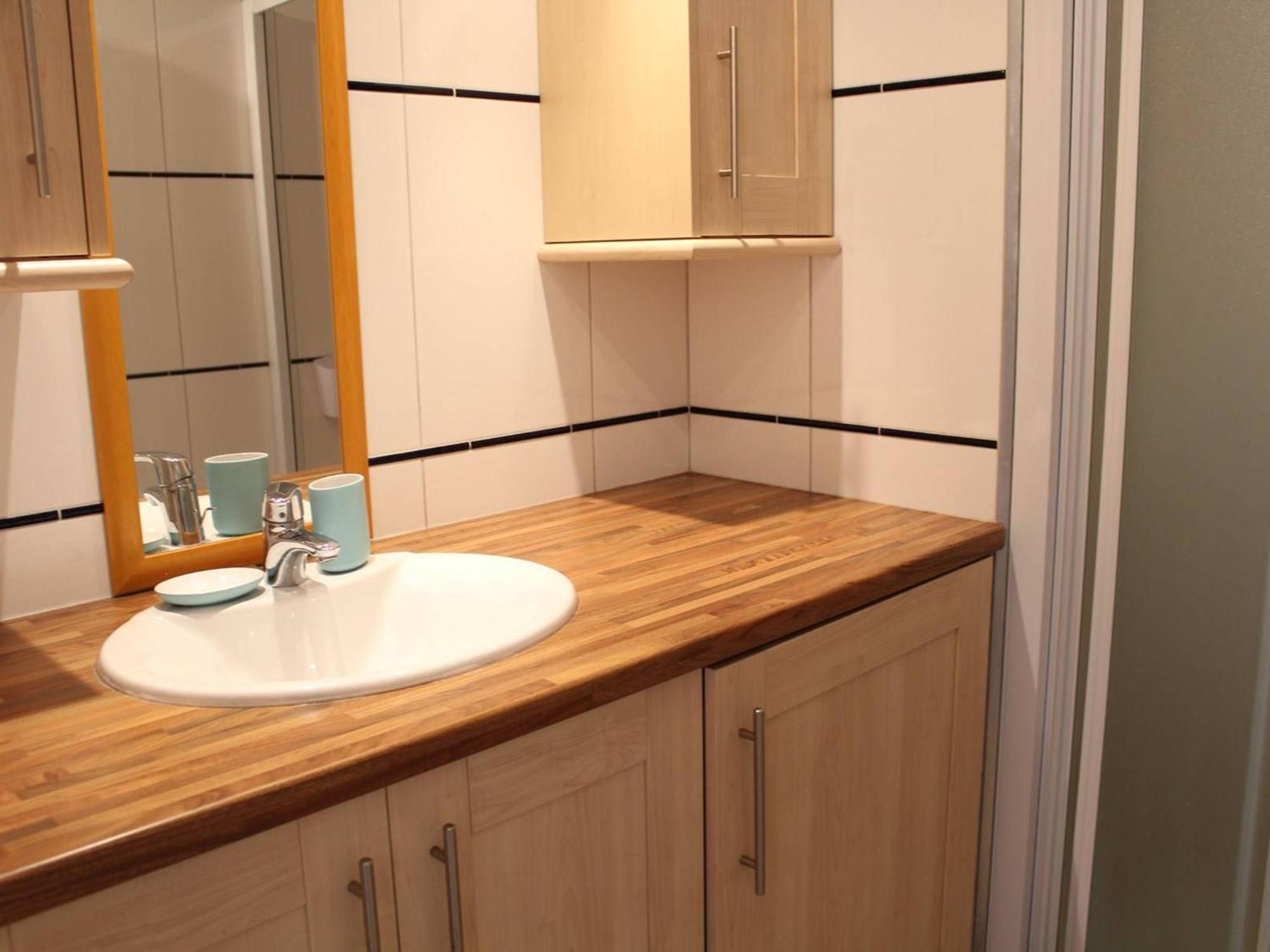 Port-La-Nouvelle - Appartement Traversant 6 Couchages Avec Balcons, Parking Et Proche Plage - Fr-1-229C-47 *